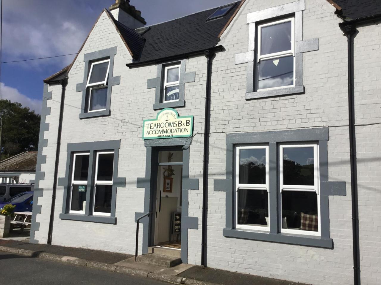 Dundrennan Crown And Anchor B&B 외부 사진